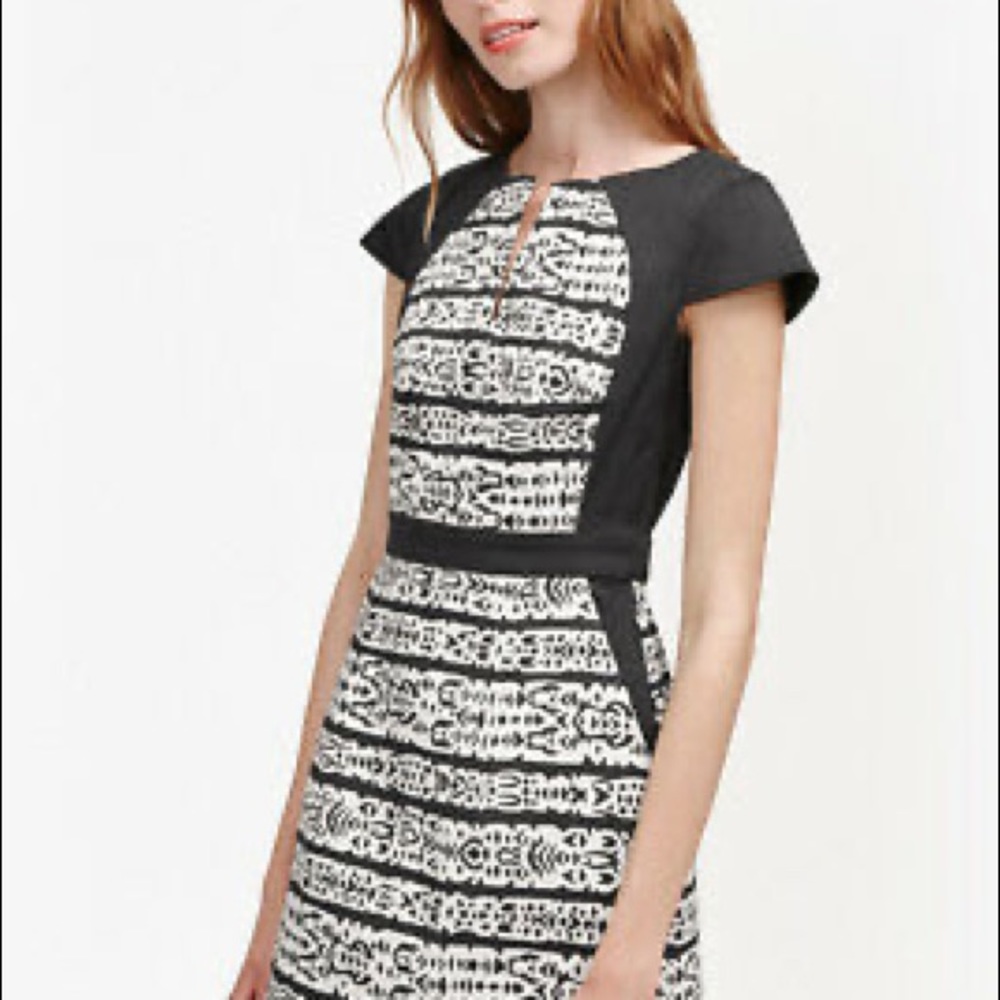 French Connection Black/White Mayan Print Sheath Dress - Size 0
